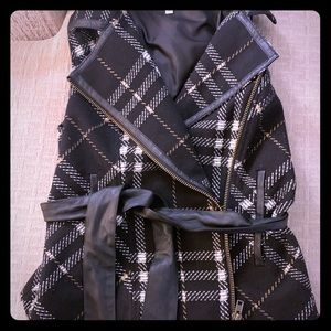 Cabi Houndstooth Vest